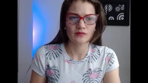 Snapshot of camila_ventura chatting on 09/28/25, 02:00 Camila ventura online show from 09/28/25, 02:00