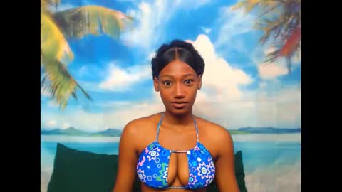 Snapshot of camilaasexyy chatting on 02/15/25, 08:44 camilaasexyy online show from 02/15/25, 08:44