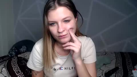 Snapshot of camilafoox chatting on 12/07/24, 11:40 Camila online show from 12/07/24, 11:40