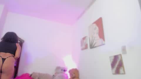 Camila Foox online show from 10/11/25, 06:28