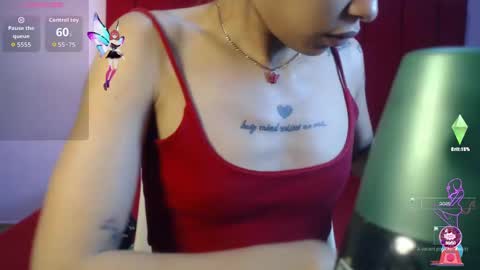 Snapshot of camilahot_girl chatting on 11/10/25, 12:59 kira online show from 11/10/25, 12:59