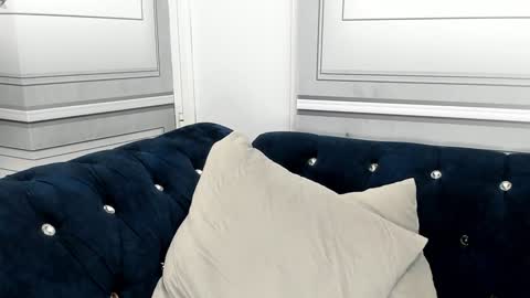 Camila  online show from 12/19/24, 09:29