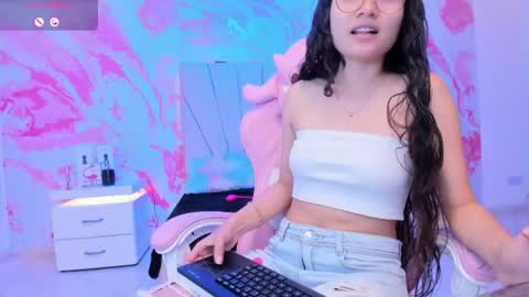 Snapshot of camilareyes13 chatting on 08/03/26, 02:00 Cami 3 online show from 08/03/26, 02:00