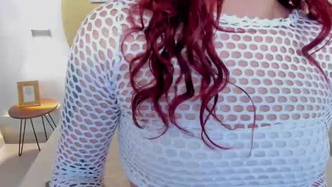 Snapshot of camilarivers chatting on 12/29/24, 04:30 Camila online show from 12/29/24, 04:30