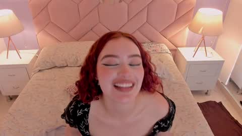 Snapshot of camilarivers chatting on 01/17/25, 06:02 Camila online show from 01/17/25, 06:02