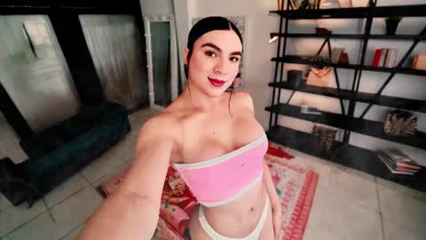 X IGcamiryan01 online show from 07/07/26, 06:47