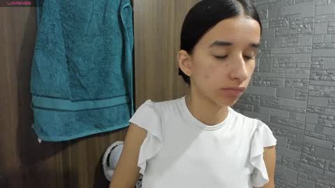 CamilaVill online show from 04/09/26, 05:18