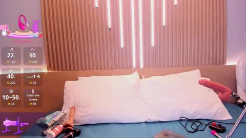 Snapshot of camile_cute chatting on 10/14/25, 08:20 camile_cute online show from 10/14/25, 08:20