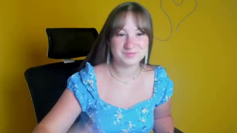 Snapshot of camilla_body chatting on 06/25/26, 06:29 Camilla online show from 06/25/26, 06:29