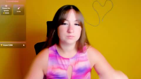 Snapshot of camilla_body chatting on 08/04/26, 05:32 Camilla online show from 08/04/26, 05:32