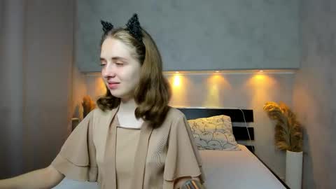 Snapshot of camilla_kelly chatting on 09/10/25, 12:21 Camilla online show from 09/10/25, 12:21