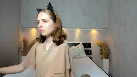 Snapshot of camilla_kelly chatting on 09/12/25, 12:11 Camilla online show from 09/12/25, 12:11