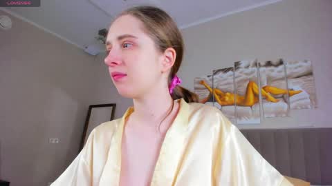 Camilla online show from 04/19/26, 01:16