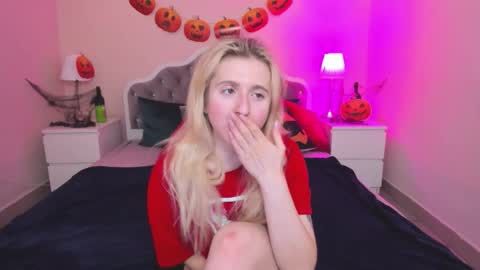 camilladreamer online show from 10/26/25, 05:52