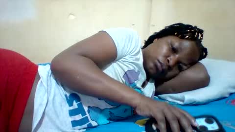 camillah_sweet online show from 05/17/26, 04:43
