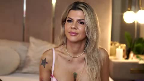 Camy online show from 11/22/25, 11:04