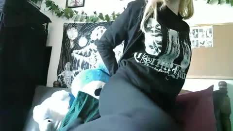 Camille Deville online show from 01/12/25, 11:26