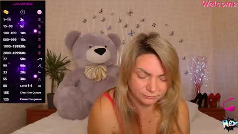 Snapshot of camille_game chatting on 12/03/24, 06:37 Camille Game online show from 12/03/24, 06:37