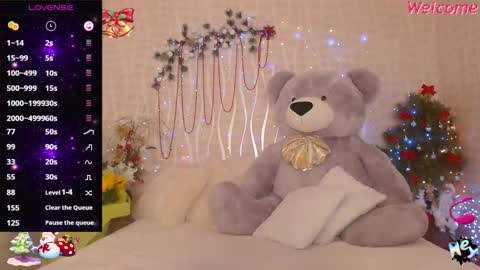 Snapshot of camille_game chatting on 01/07/25, 10:43 Camille Game online show from 01/07/25, 10:43