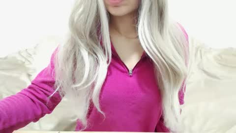 Snapshot of camillebunny chatting on 11/26/25, 03:18 CamilleBunny online show from 11/26/25, 03:18