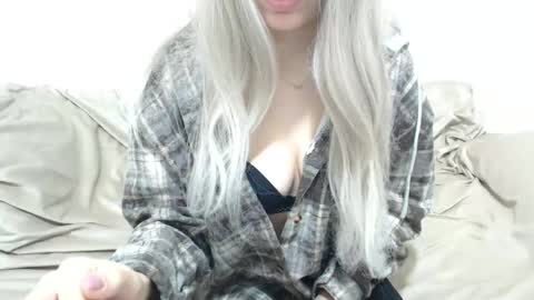 CamilleBunny online show from 01/13/26, 03:23