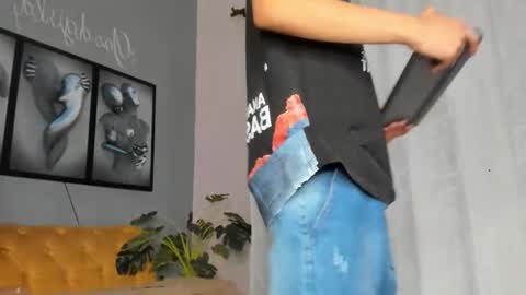 Camillo Virgil online show from 11/23/25, 11:10