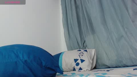 Snapshot of camilo_contre21 chatting on 01/10/25, 02:14 camilo_contre21 online show from 01/10/25, 02:14