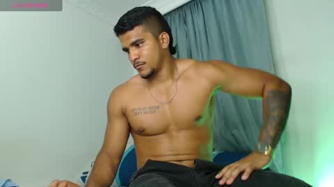 Snapshot of camilo_contre21 chatting on 01/11/25, 11:35 camilo_contre21 online show from 01/11/25, 11:35