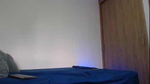 Snapshot of camilo_contre21 chatting on 11/19/25, 07:36 camilo_contre21 online show from 11/19/25, 07:36