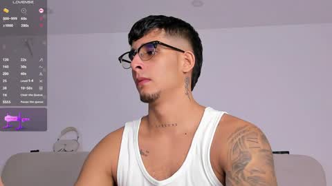 Snapshot of camilo_ospina_ chatting on 05/24/26, 05:01 INDEPENDENT MODEL online show from 05/24/26, 05:01