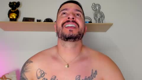 camilo_restrepo21 online show from 09/16/25, 02:01
