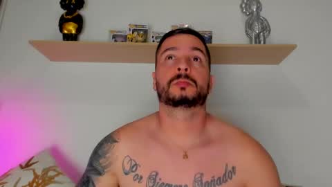 camilo_restrepo21 online show from 10/20/25, 12:00
