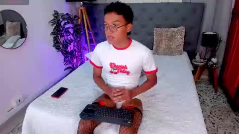 camilo_santoss online show from 07/03/26, 12:44