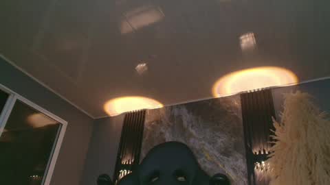 Snapshot of camiloalvarezzz3 chatting on 05/21/26, 03:02 CAMILO online show from 05/21/26, 03:02