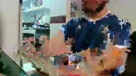 Snapshot of camiloex chatting on 12/10/24, 10:26 Camilo online show from 12/10/24, 10:26