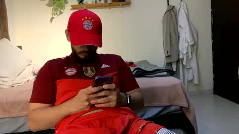 Snapshot of camiloex chatting on 02/03/25, 01:19 Camilo online show from 02/03/25, 01:19