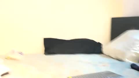 Snapshot of camiloex chatting on 03/07/25, 02:25 Camilo online show from 03/07/25, 02:25