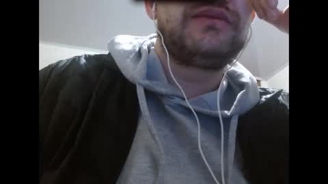 Snapshot of camiloking17 chatting on 11/23/25, 01:11 camilo online show from 11/23/25, 01:11