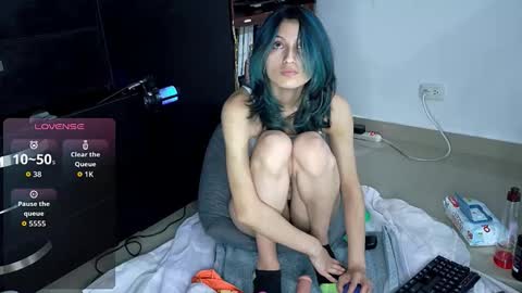 Cami  online show from 11/24/25, 03:17