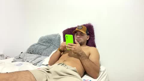 Snapshot of camilor_30 chatting on 11/11/25, 12:21 camilor_30 online show from 11/11/25, 12:21