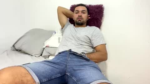 Snapshot of camilor_30 chatting on 12/01/25, 11:21 camilor_30 online show from 12/01/25, 11:21