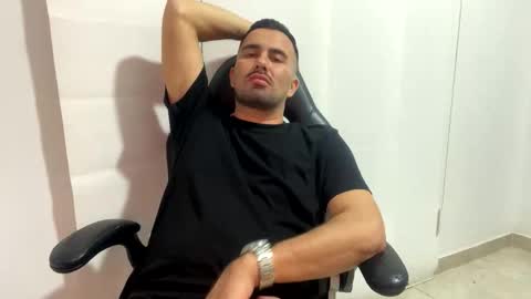 camilor_30 online show from 04/11/26, 02:38