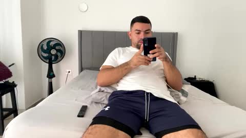 camilor_30 online show from 04/14/26, 12:44