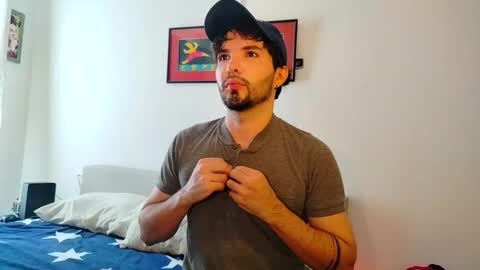 camilo online show from 12/14/25, 01:49