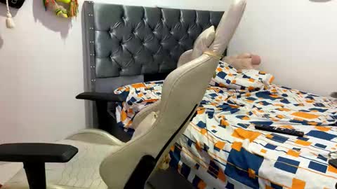 camilow777 online show from 10/29/25, 02:58