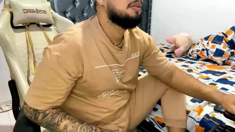 camilow777 online show from 11/07/25, 04:34