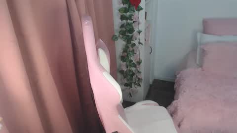  Nicole   online show from 02/25/26, 03:05