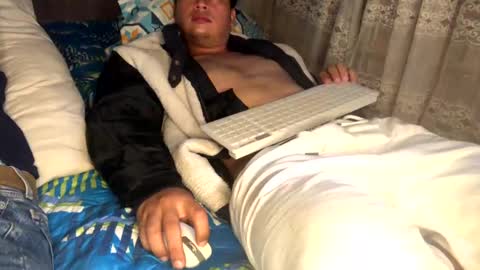 Snapshot of camivaron chatting on 01/14/25, 05:30 camivaron online show from 01/14/25, 05:30