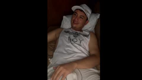 Snapshot of camivaron chatting on 01/28/25, 10:23 camivaron online show from 01/28/25, 10:23