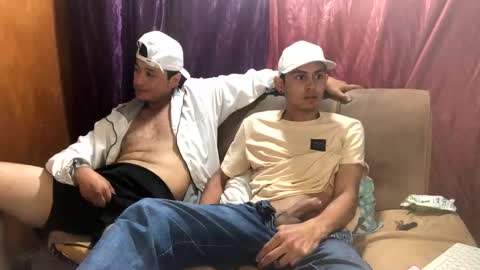 Snapshot of camivaron chatting on 02/08/25, 03:30 camivaron online show from 02/08/25, 03:30